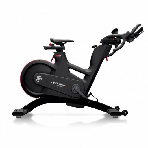 Life Fitness IC8 Bike